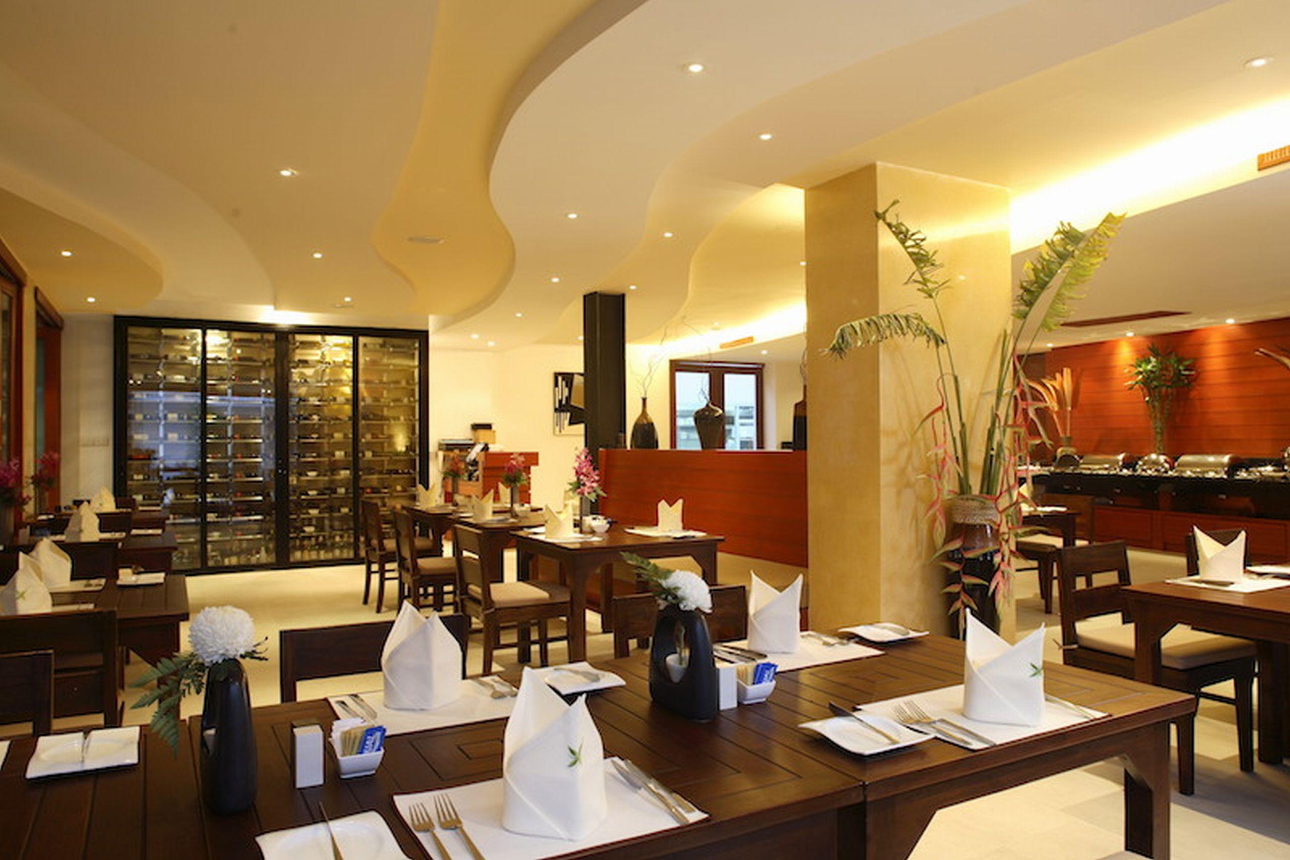 La Flora Resort Patong - Sha Extra Plus Restoran foto